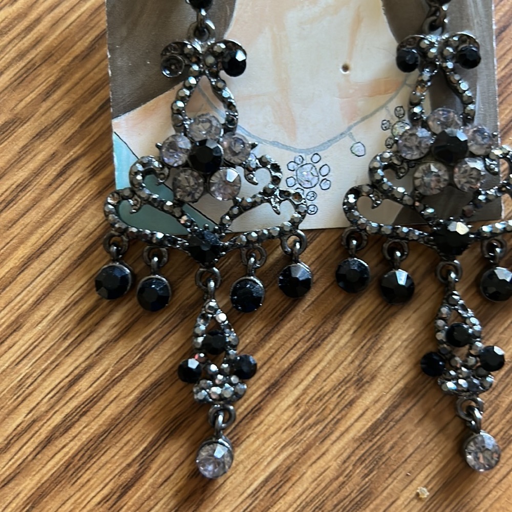 Earrings - Picture 2 of 2